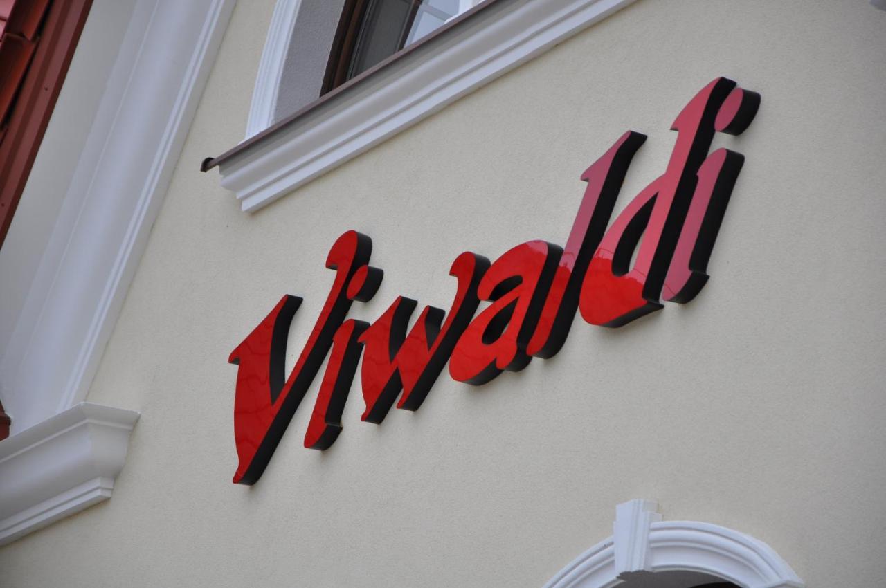 Hotel Viwaldi Baruchowo Экстерьер фото
