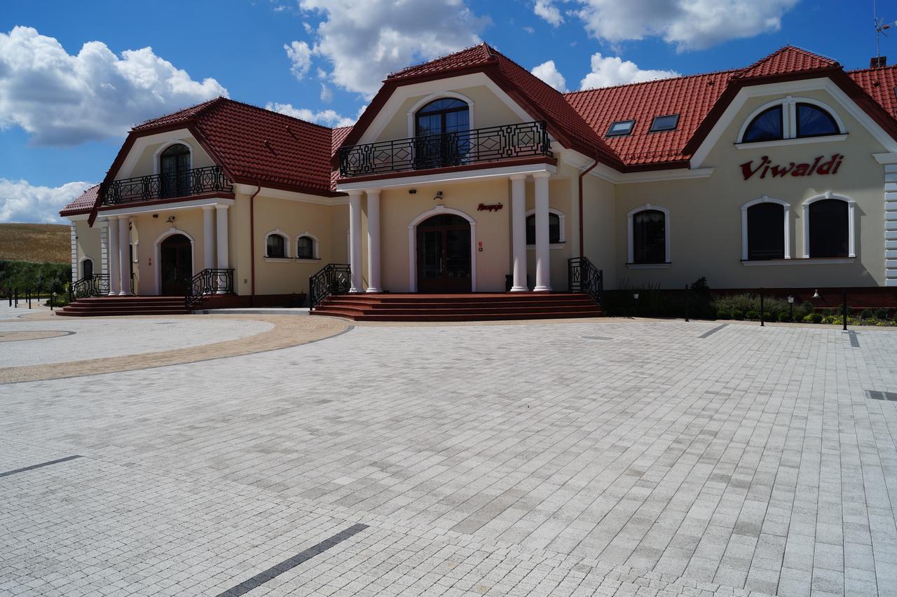 Hotel Viwaldi Baruchowo Экстерьер фото